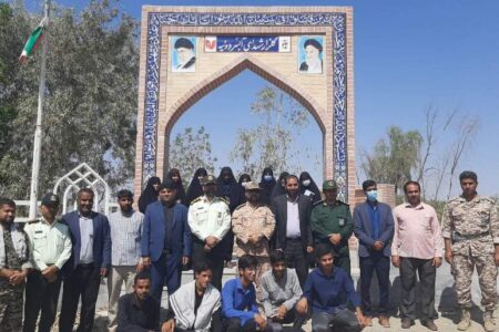 دیدار مسئولان رودبار با خانواده دو شهید دوران جنگ تحمیلی