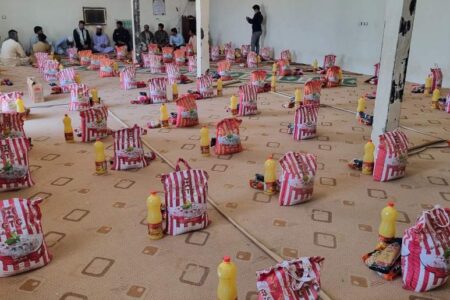 توزیع ۱۴۰ بسته معیشتی در بین اهل سنت