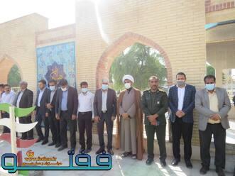 غبار روبی و عطر افشانی گلزار شهدای شهرستان کهنوج انجام گرفت