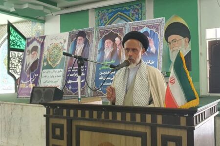 ایجاد تفرقه و دو قطبی کردن جامعه از اهداف شوم دشمنان است
