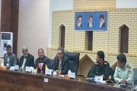 حوادث اخیر در کشور، چهره‌های منافق ر ا نمایان کرد