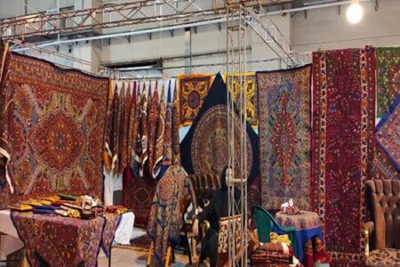 پای درددل هنرمندان صنایع دستی کشور در چهاردهمین نمایشگاه کارمانیا/از مشکل تأمین مواد اولیه تا درخواست تسهیلگری در صدور مجوزها