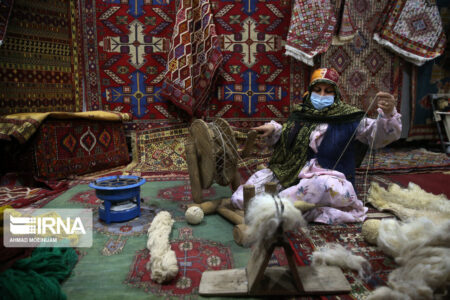 نمایش ۵۰ میلیارد تومان اثر هنری در نمایشگاه صنایع‌دستی کرمان