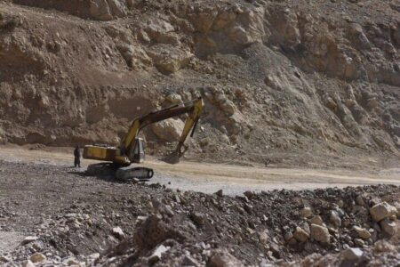 ۲۲ سال تاخیر در ساخت جاده کرمان- رابُر/مدیرعامل مس: تا ۲ ماه آینده کلنگ‌ می‌خورد
