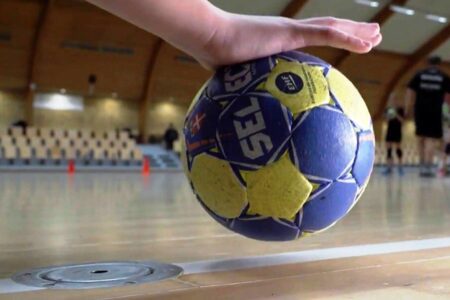 هندبال کرمان در مسیر روزهای طلایی بی‌پشتوانه