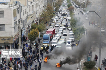 وقایع کرمان تلفات جانی نداشت/رییس دادگستری: تدارک وسیع ضدانقلاب ناکام ماند