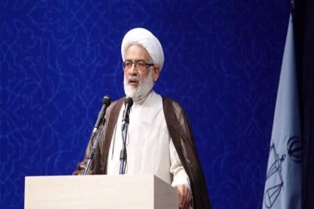 آرامش در شهرها برقرار است/ تحلیل درست به جوانان ارائه شود