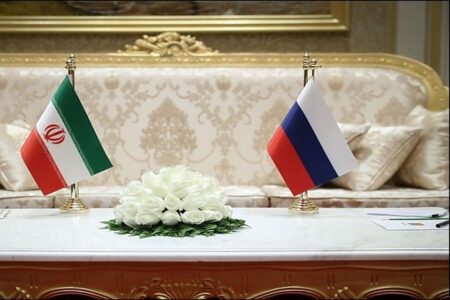 ایران و روسیه توافقنامه ایجاد مسیر سبز گمرکی امضا کردند