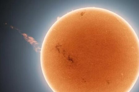 از خلق یک اثر هنری با الهام از تصویر «جیمز وب» تا فوران استرومبولی