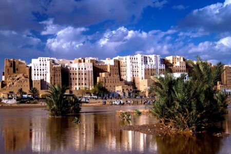 بندر نفتی الضبه یمن هدف حمله پهپادی قرار گرفت