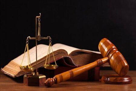 آرنیکا قائم‌مقامی به علت سقوط از بالکن فوت کرد