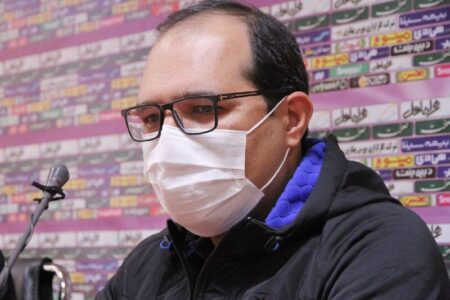 ربیعی: آقای کمیته داوران گل نفت آفساید باشد طلب ما می‌شود ۶ امتیاز