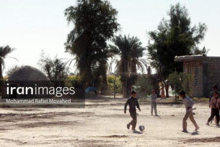 دنیای شاد کودکان روستایی جنوب کرمان با ورود فضای مجازی رنگ باخت