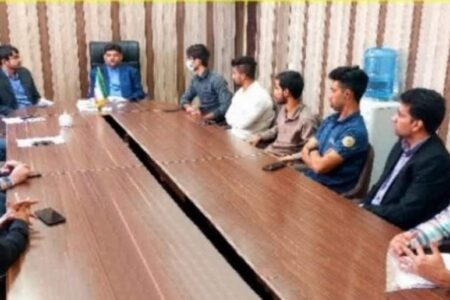 حمایت از ورزشکاران رودباری برای افتخارآفرینی هرچه بیشتر در میادین ورزشی/ احداث دو زمین چمن مصنوعی در قالب طرح شهید سلیمانی