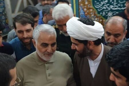 مردم و حاج‌قاسم؛ پای یک علاقه همیشگی در میان است/ سردار سلیمانی محور آرامش بودند