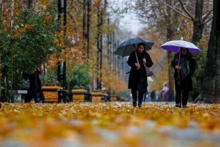 بارش باران در اکثر مناطق کرمان در روز جمعه/کاهش محسوس دما از فردا در استان