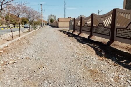 به وسعت پیاده‌راه‌های خاکی کرمان