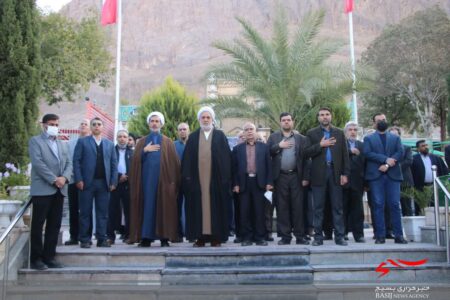 ادای احترام  به شهدا با حضور مدیر کل دادگستری کرمان