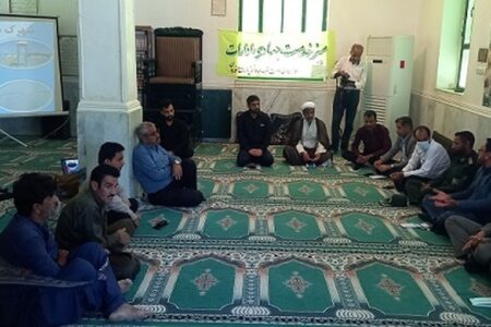 به همت حوزه ادارات شهید برونسی منوجان میز خدمت در شهرک سیصد واحدی برگزار شد