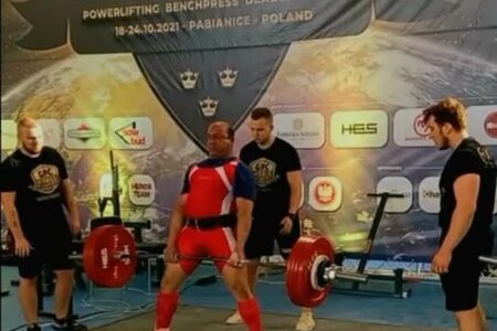 قرار گرفتن ورزشکار بسیجی حسین زنگی آبادی درلیست مسابقات پاورلیفتینگ آسیا