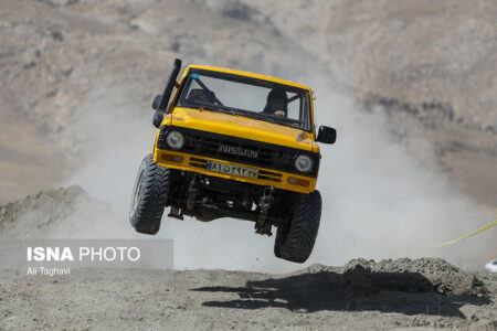 جشنواره های "کویر" و "آفرودسواری" در شهرستان زرند برگزار می شود