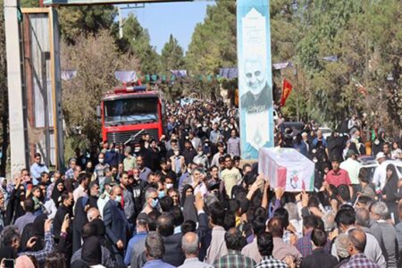 خروش مردم دارالحسین به عشق شهید علی اصغر لری گوئینی