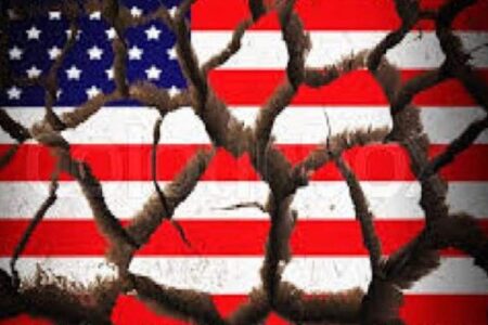 ریشه اصلی زوال تاریخی آمریکا «اجتماعی» است/ستون های سلطه آمریکا، توسط چین به چالش کشیده شده است