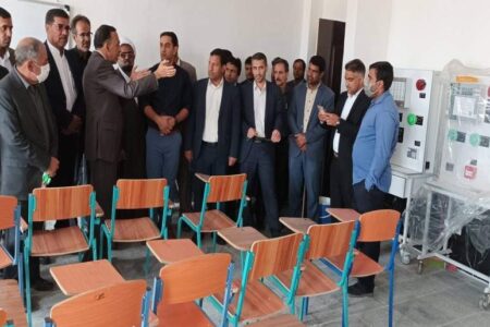 در مرکز شهرستان با کمبود واحد آموزشی مواجه هستیم