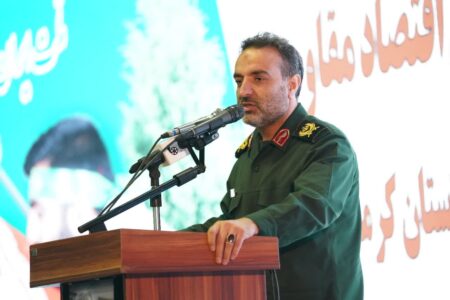 اگر از سرهای ما کوه بسازید انقلاب کوچکترین ضربه ای نخواهد خورد/ در کف خیابان شورش برهنگان علیه پا برهنگان است