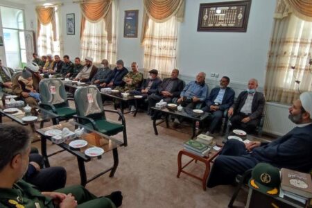 دیدار بسیجیان با امام جمعه راور