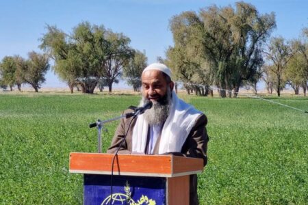 تا آخرین قطره خون از انقلاب دفاع می کنیم