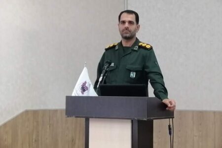 بسیج در حل همه بحران ها نقش آفرین بوده اند