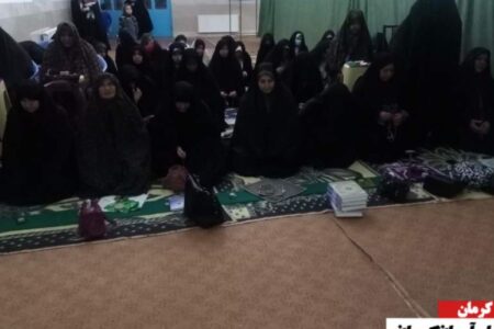 یادواره شهید آبروی محله در قوام آباد کرمان برگزار شد