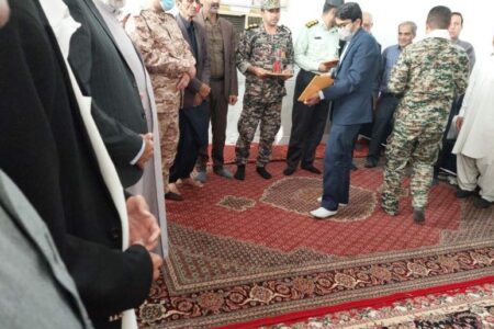 مسئولان شهرستان رودبارجنوب با خانواده شهدا دیدار کردند