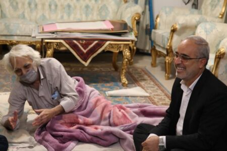 ۲۰ سال است پیگیر راه‌اندازی موزه خوشنویسی در کرمان هستم