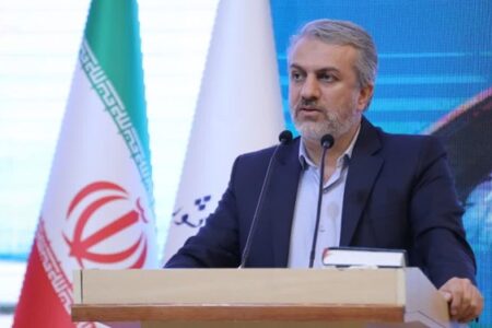 کلنگ‌زنی یک مجتمع صنعتی لاستیک در کرمان توسط وزیر صمت