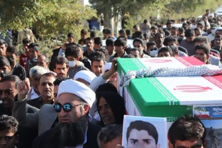 تشییع پیکر شهید مدافع امنیت در شهرستان قلعه‌گنج