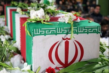 تدفین پیکر شهدای گمنام در ۴ پارک کرمان انجام می‌شود