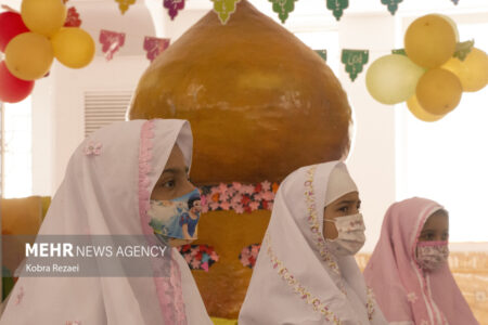 «جشن فرشته ها» در منطقه ای محروم از کرمان