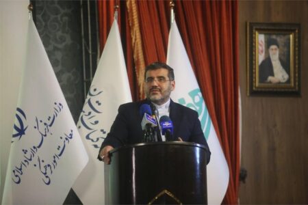 وعده‌های وزیر فرهنگ و ارشاد اسلامی به اهالی جنوب کرمان