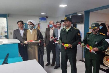 تجلیل مسئولین شهرستان انار از پرستاران بیمارستان ولی عصر(عج)