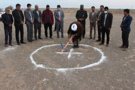 کلنگ ساخت کارخانه آجر ‌و سفال شهرستان فهرج به زمین زده شد