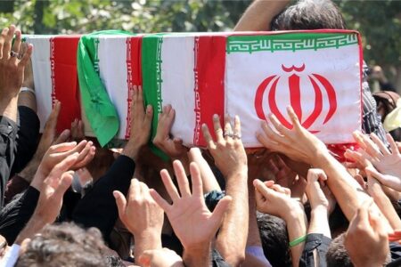 یکی از نیازهای اساسی کشور، زنده نگه داشتن نام شهداست/ افتخارات و عزت شهدا را همه باید نصب‌العین خودشان قرار بدهند