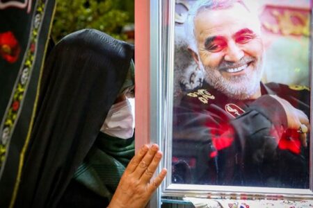 جان‌فدا| روزی که کرمان در سوگ فرزندش نشست/ از انتظار برای ورود پرستوی خونین‌بال تا لحظه‌شماری برای تحقق آن وعده صادق