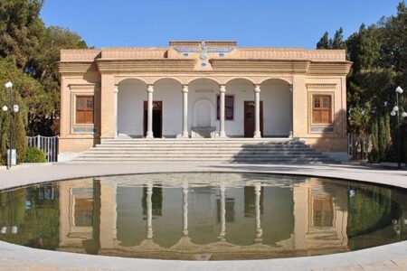 هدیه زرتشتیان کرمان به مردم در دهه فجر