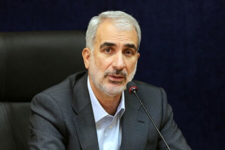 وزیر آموزش و پرورش به زیارت مزار «سردار سلیمانی» آمد