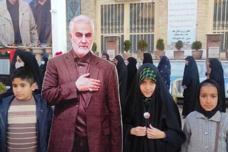 جان‌فدا| شیردلی که دل شیفته کودکان بود/ وقتی کودکان «حاج‌قاسم» را شخص مقدسی می‌دانند