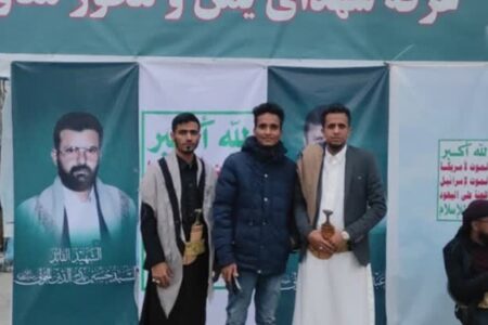 جان‌فدا| انعکاس صدای مظلومیت کودکان یمن در گلزار شهدای کرمان به روایت موکب‌دار یمنی/ «حاج‌قاسم» علم‌الهدی زمانه است