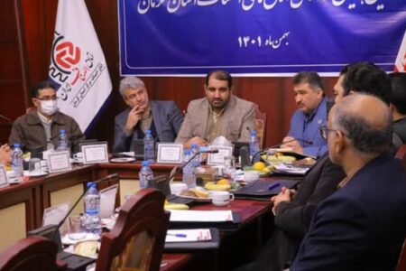 اصناف در جنگ ترکیبی دشمن سربلند بیرون آمدند/ همراهی مردم با  نظام از دلایل اصلی عصبانیت دشمن است