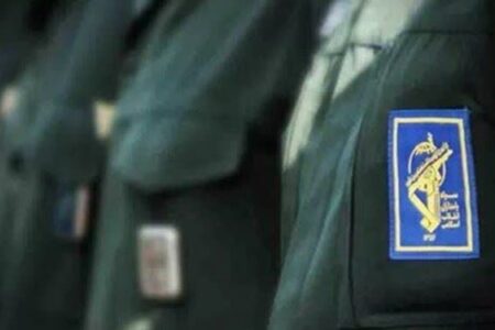 مردم ایران عاشق «سپاه» هستند